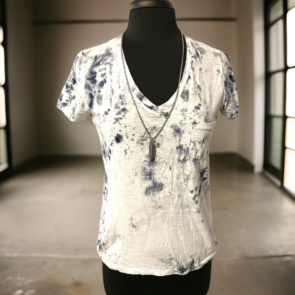 Universal Thread pocket tee - Picture 2 of 3